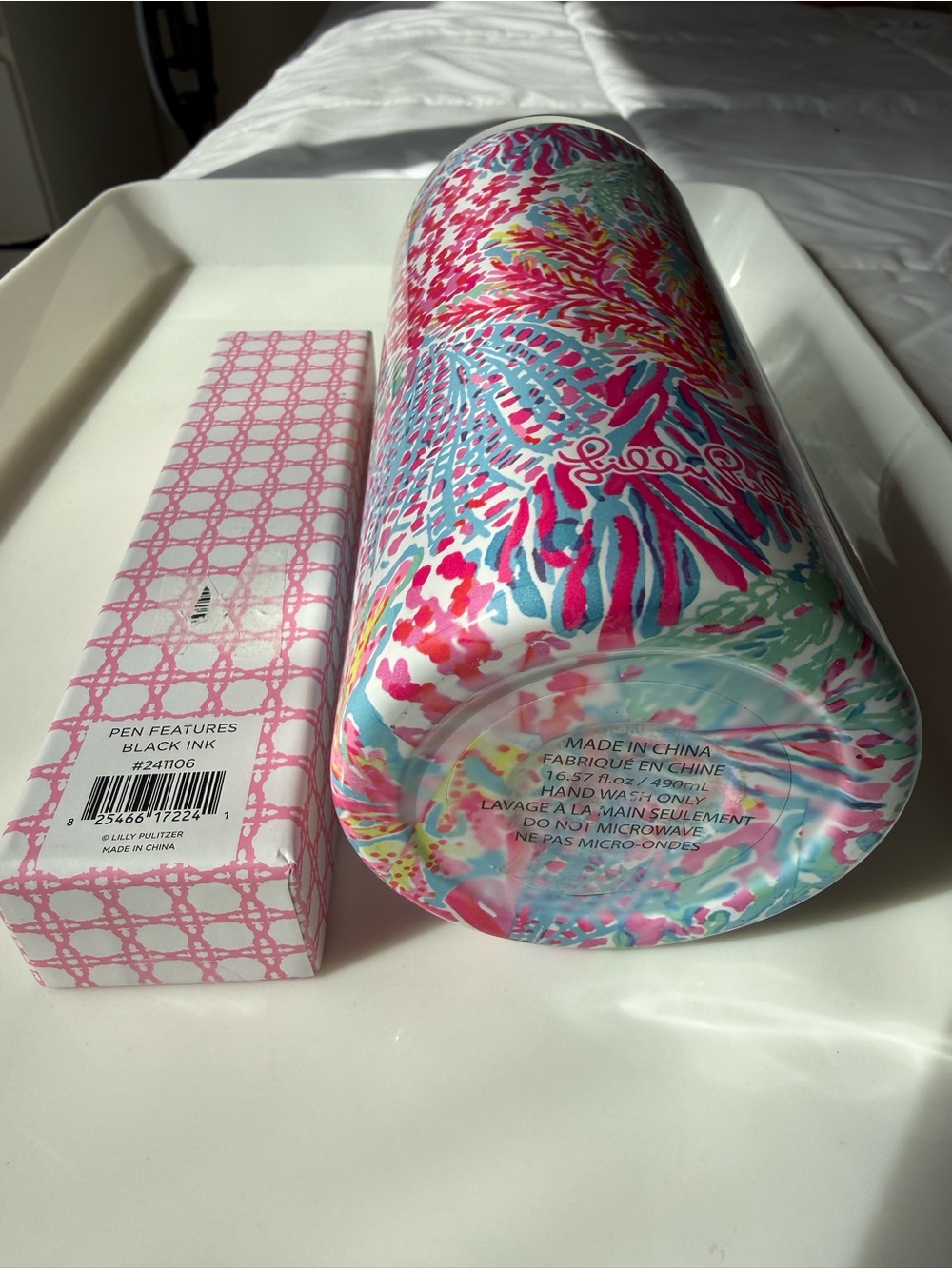Lilly Pulitzer insulated Travel Tumbler w/ White bamboo pen & scrunchie set - Picture 5 of 6